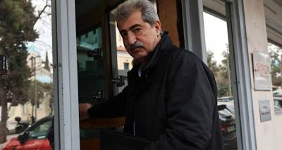 &Omicron; &Phi;ά&mu;&epsilon;&lambda;&lambda;&omicron;&sigmaf; &delta;&iota;έ&gamma;&rho;&alpha;&psi;&epsilon; &tau;&omicron;&nu; &Pi;&omicron;&lambda;ά&kappa;&eta; &alpha;&pi;ό &tau;&eta;&nu; &Kappa;&Omicron;: &laquo;&Alpha;&iota;&sigma;&chi;&rho;ό &tau;&omicron; &upsilon;&pi;&omicron;&nu;&omicron;&omicron;ύ&mu;&epsilon;&nu;&omicron; ό&tau;&iota; έ&chi;&omega; &kappa;&rho;&upsilon;&phi;ή &alpha;&tau;&zeta;έ&nu;&tau;&alpha;&raquo; &lambda;έ&epsilon;&iota; &omicron; &pi;&rho;ό&epsilon;&delta;&rho;&omicron;&sigmaf; &tau;&omicron;&upsilon; &Sigma;&Upsilon;&Rho;&Iota;&Zeta;&Alpha;