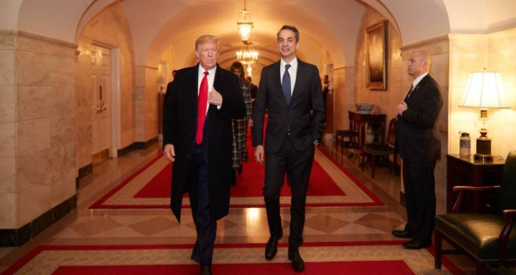 Handelsblatt: Οι ΗΠΑ ενισχύουν τη στρατιωτική παρουσία τους στην Ελλάδα | Τι συμβαίνει στο λιμάνι της Αλεξανδρούπολης