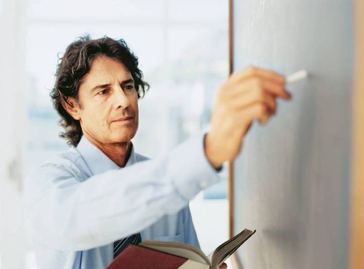 Υπεραριθμίες και τοποθέτηση εκπαιδευτικών στα σχολεία του Νομού Λέσβου