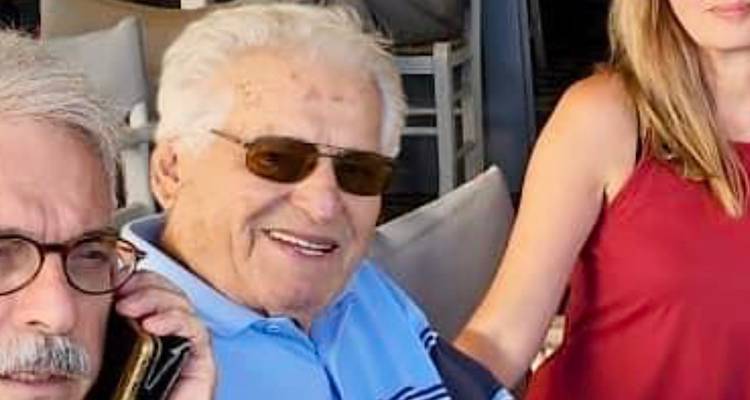 Έ&phi;&upsilon;&gamma;&epsilon; &lambda;&omicron;&iota;&pi;ό&nu; &omicron; &Gamma;&iota;ώ&rho;&gamma;&omicron;&sigmaf;&hellip;