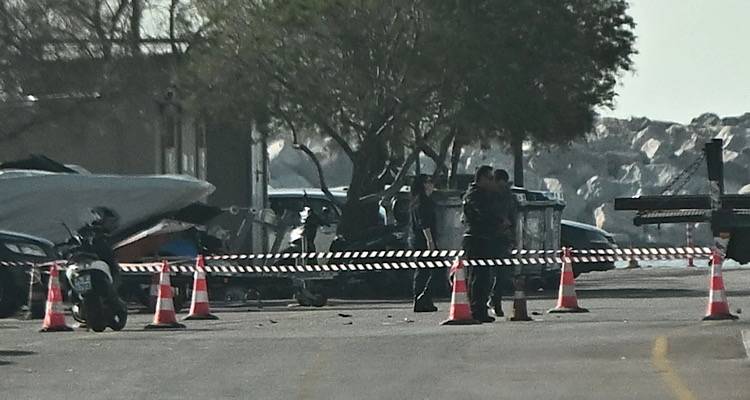 Ο Παναγιώτης Αχιλλιάς από τη Σκανδάλη είναι ο 38χρονος που έχασε τη ζωή του στο δυστύχημα στη Μαρίνα Φαλήρου.