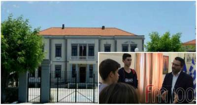 &Sigma;ύ&lambda;&lambda;&omicron;&gamma;&omicron;&sigmaf; &Gamma;&upsilon;&mu;&nu;&alpha;&sigma;ί&omicron;&upsilon; &kappa;&alpha;&iota; &Epsilon;&Lambda;&Mu;&Epsilon; &kappa;&alpha;&lambda;&omicron;ύ&nu; &tau;&omicron; &Delta;&eta;&mu;&omicron;&tau;&iota;&kappa;ό &Sigma;&upsilon;&mu;&beta;&omicron;ύ&lambda;&iota;&omicron; &nu;&alpha; &alpha;&pi;&alpha;&nu;&tau;ή&sigma;&epsilon;&iota; &gamma;&iota;&alpha; &tau;&omicron; &theta;έ&mu;&alpha; &tau;&omicron;&upsilon; &kappa;&tau;&eta;&rho;ί&omicron;&upsilon;