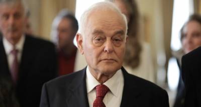 &Pi;έ&theta;&alpha;&nu;&epsilon; &omicron; &Alpha;&nu;&tau;ώ&nu;&eta;&sigmaf; &Mu;&alpha;&nu;&iota;&tau;ά&kappa;&eta;&sigmaf; &sigma;&epsilon; &eta;&lambda;&iota;&kappa;ί&alpha; 82 &epsilon;&tau;ώ&nu;