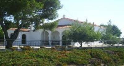 &Lambda;ή&mu;&nu;&omicron;&sigmaf;: &Pi;&alpha;&nu;&eta;&gamma;&upsilon;&rho;ί&zeta;&epsilon;&iota; &tau;&omicron; &chi;&omega;&rho;ί&omicron; &Alpha;&gamma;ί&alpha; &Sigma;&omicron;&phi;ί&alpha;