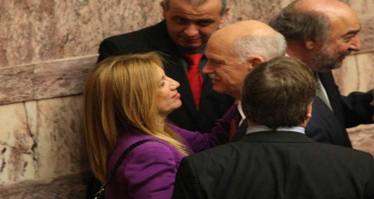 &Pi;&rho;&omicron;&sigmaf; &epsilon;&kappa;&lambda;&omicron;&gamma;&iota;&kappa;ή &sigma;&upsilon;&sigma;&tau;&rho;ά&tau;&epsilon;&upsilon;&sigma;&eta; &Pi;&alpha;&pi;&alpha;&nu;&delta;&rho;έ&omicron;&upsilon; &mu;&epsilon; &Phi;ώ&phi;&eta;