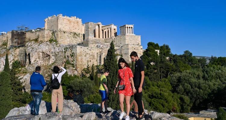 Κορωνοϊός: 1 κρούσμα στη Λήμνο στα 2.938 στο σύνολο | Νότια προάστια και Κρήτη στο «μάτι της μετάλλαξης»