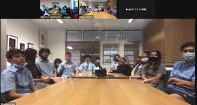 &Tau;&omicron; &Gamma;&Epsilon;&Lambda; &Mu;&omicron;ύ&delta;&rho;&omicron;&upsilon; &sigma;&upsilon;&nu;&alpha;&nu;&tau;ή&theta;&eta;&kappa;&epsilon; &delta;&iota;&alpha;&delta;&iota;&kappa;&tau;&upsilon;&alpha;&kappa;ά &mu;&epsilon; &tau;&omicron; Albert Park College