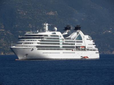Αγκυροβόλησε χθές το εντυπωσιακό «Seabourn Odyssey» (mp3)