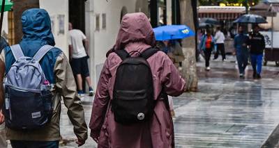 &Kappa;&alpha;&iota;&rho;ό&sigmaf;: &Xi;&alpha;&phi;&nu;&iota;&kappa;ά &pi;ά&lambda;&iota; &chi;&epsilon;&iota;&mu;ώ&nu;&alpha;&sigmaf; | &Pi;&rho;&omega;&tau;&omicron;&mu;&alpha;&gamma;&iota;ά &mu;&epsilon; &beta;&rho;&omicron;&chi;έ&sigmaf;, &kappa;&alpha;&tau;&alpha;&iota;&gamma;ί&delta;&epsilon;&sigmaf; &kappa;&alpha;&iota; &laquo;&beta;&omicron;&upsilon;&tau;&iota;ά&raquo; &tau;&eta;&sigmaf; &theta;&epsilon;&rho;&mu;&omicron;&kappa;&rho;&alpha;&sigma;ί&alpha;&sigmaf;