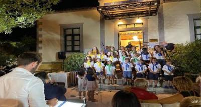 &Omicron;&delta;ό&sigmaf; &Chi;&rho;ή&sigma;&tau;&omicron;&upsilon; &Mu;&pi;&omicron;&upsilon;&lambda;ώ&tau;&eta;: Έ&nu;&alpha; Ό&nu;&epsilon;&iota;&rho;&omicron;, Έ&nu;&alpha; &Mu;&omicron;&upsilon;&sigma;&epsilon;ί&omicron;, Έ&nu;&alpha;&sigmaf; &Delta;&rho;ό&mu;&omicron;&sigmaf;