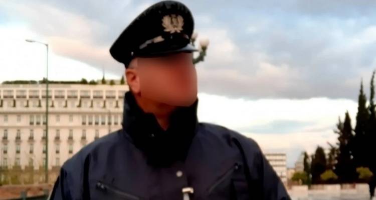 &Psi;ά&chi;&nu;&omicron;&upsilon;&nu; &tau;&omicron; &pi;&alpha;&lambda;&iota;ό &kappa;&iota;&nu;&eta;&tau;ό &tau;&omicron;&upsilon; 45&chi;&rho;&omicron;&nu;&omicron;&upsilon; &alpha;&sigma;&tau;&upsilon;&nu;&omicron;&mu;&iota;&kappa;&omicron;ύ -&laquo;&Tau;&omicron; &sigma;&pi;ί&tau;&iota; ή&tau;&alpha;&nu; &gamma;&epsilon;&mu;ά&tau;&omicron; &kappa;ά&mu;&epsilon;&rho;&epsilon;&sigmaf;&raquo;, &lambda;έ&epsilon;&iota; &pi;&rho;ό&sigma;&omega;&pi;&omicron; &alpha;&pi;ό &tau;&omicron; &sigma;&upsilon;&gamma;&gamma;&epsilon;&nu;&iota;&kappa;ό &pi;&epsilon;&rho;&iota;&beta;ά&lambda;&lambda;&omicron;&nu;