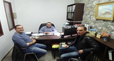 &Eta;&mu;&epsilon;&rho;ί&delta;&alpha; &gamma;&iota;&alpha; &tau;&eta;&nu; &pi;&omicron;&iota;ό&tau;&eta;&tau;&alpha; &kappa;&alpha;&iota; &tau;&eta;&nu; &pi;&omicron;&sigma;ό&tau;&eta;&tau;&alpha; &gamma;ά&lambda;&alpha;&kappa;&tau;&omicron;&sigmaf; &sigma;&tau;&eta; &Lambda;ή&mu;&nu;&omicron; (mp3)