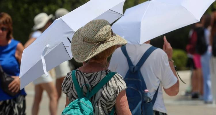 &Epsilon;&Mu;&Upsilon;: Z&epsilon;&sigma;&tau;ό &phi;&theta;&iota;&nu;ό&pi;&omega;&rho;&omicron; &sigma;&tau;&eta;&nu; &Epsilon;&lambda;&lambda;ά&delta;&alpha; &laquo;&delta;&epsilon;ί&chi;&nu;&omicron;&upsilon;&nu;&raquo; &tau;&alpha; &alpha;&rho;&iota;&theta;&mu;&eta;&tau;&iota;&kappa;ά &mu;&omicron;&nu;&tau;έ&lambda;&alpha; -&Pi;&omicron;ύ &alpha;&nu;&alpha;&mu;έ&nu;&epsilon;&tau;&alpha;&iota; &laquo;&sigma;&chi;&epsilon;&tau;&iota;&kappa;ά &zeta;&epsilon;&sigma;&tau;ό&sigmaf; &chi;&epsilon;&iota;&mu;ώ&nu;&alpha;&sigmaf;&raquo;
