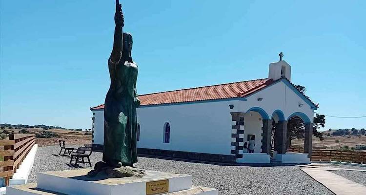 Γιορτάζει η Ζωοδόχος Πηγή στον Κότσινα | Παρουσία του Σεβασμιωτάτου Μητροπολίτη η Θεία Λειτουργία