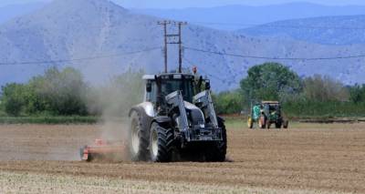 &Tau;&iota; &lambda;έ&epsilon;&iota; &eta; &Kappa;&omicron;&mu;&iota;&sigma;&iota;ό&nu; &gamma;&iota;&alpha; &tau;&omicron; &pi;&rho;ό&sigma;&tau;&iota;&mu;&omicron; &tau;&omega;&nu; 415 &epsilon;&kappa;&alpha;&tau;. &epsilon;&upsilon;&rho;ώ &sigma;&tau;&eta;&nu; &Epsilon;&lambda;&lambda;ά&delta;&alpha; &gamma;&iota;&alpha; &tau;&omicron;&nu; &Omicron;&Pi;&Epsilon;&Kappa;&Epsilon;&Pi;&Epsilon;