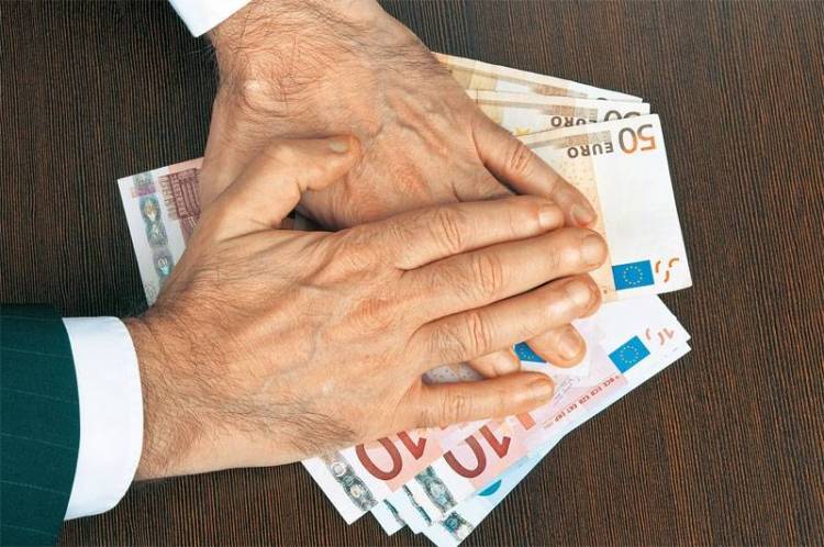 Αγιογδύτης γιατρός πήρε από συνταξιούχο  200€ για μια κατ οίκον επίσκεψη σε χωριό της Λήμνου.