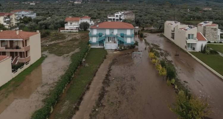 &Lambda;&epsilon;&pi;&tau;&omicron;&sigma;&pi;&epsilon;ί&rho;&omega;&sigma;&eta;: Έ&xi;&alpha;&rho;&sigma;&eta; &mu;&epsilon;&tau;ά &alpha;&pi;ό &kappa;&alpha;&tau;&alpha;&iota;&gamma;ί&delta;&epsilon;&sigmaf; &kappa;&alpha;&iota; &pi;&lambda;&eta;&mu;&mu;&upsilon;&rho;&iota;&kappa;ά &phi;&alpha;&iota;&nu;ό&mu;&epsilon;&nu;&alpha; | &Tau;&iota; &sigma;&upsilon;&mu;&beta;&alpha;ί&nu;&epsilon;&iota; &sigma;&tau;&eta; &Zeta;ά&kappa;&upsilon;&nu;&theta;&omicron;, &tau;&iota; &pi;&rho;έ&pi;&epsilon;&iota; &nu;&alpha; &gamma;&nu;&omega;&rho;ί&zeta;&omicron;&upsilon;&mu;&epsilon;