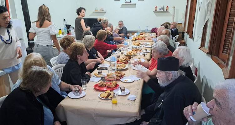 &Mu;&iota;&alpha; &beta;&rho;&alpha;&delta;&iota;ά &alpha;&phi;&iota;&epsilon;&rho;&omega;&mu;έ&nu;&eta; &sigma;&tau;&eta;&nu; &Tau;&rho;ί&tau;&eta; &Eta;&lambda;&iota;&kappa;ί&alpha; &alpha;&pi;ό &tau;&omicron;&nu; &Pi;&omicron;&lambda;&iota;&tau;&iota;&sigma;&tau;&iota;&kappa;ό &Sigma;ύ&lambda;&lambda;&omicron;&gamma;&omicron; &Lambda;ύ&chi;&nu;&omega;&nu;