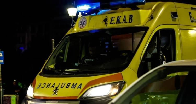 Κέρκυρα: Αυτοκίνητο παρέσυρε μηχανή με δύο αναβάτες και τους εγκατέλειψε -Ένας σοβαρά τραυματίας