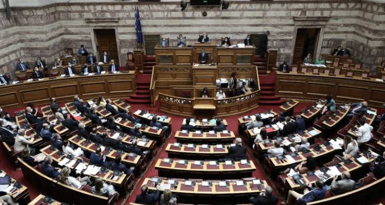 Βουλή: Εγκρίθηκε κατά πλειοψηφία το νομοσχέδιο για τις φορολογικές παρεμβάσεις