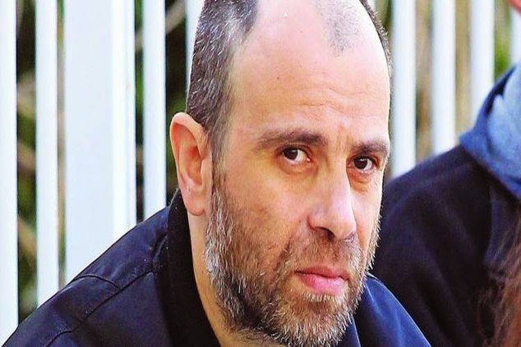 &Mu;&alpha;&zeta;&iota;ώ&tau;&eta;&sigmaf;: Έ&xi;&upsilon;&pi;&nu;&omicron;&sigmaf;, &pi;&epsilon;&iota;&theta;&alpha;&rho;&chi;&eta;&mu;έ&nu;&omicron;&sigmaf; &kappa;&alpha;&iota; &epsilon;&mu;&mu;&omicron;&nu;&iota;&kappa;ό&sigmaf;