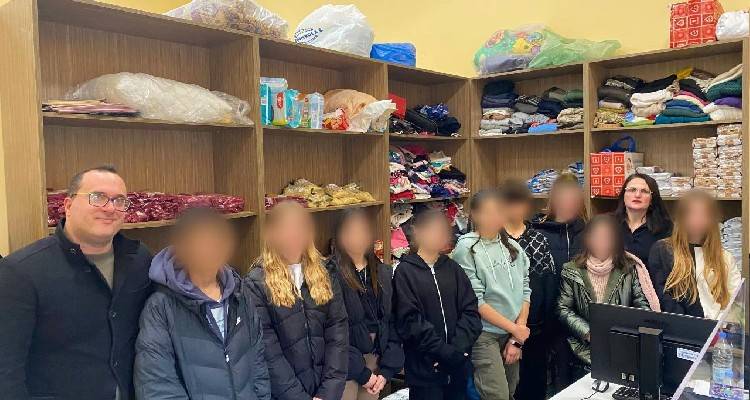 &Tau;&omicron; &Kappa;&omicron;&iota;&nu;&omega;&nu;&iota;&kappa;ό &Pi;&alpha;&nu;&tau;&omicron;&pi;&omega;&lambda;&epsilon;ί&omicron; &Delta;ή&mu;&omicron;&upsilon; &Lambda;ή&mu;&nu;&omicron;&upsilon; &epsilon;&upsilon;&chi;&alpha;&rho;&iota;&sigma;&tau;&epsilon;ί &tau;&omicron; &Gamma;&upsilon;&mu;&nu;ά&sigma;&iota;&omicron; &Mu;ύ&rho;&iota;&nu;&alpha;&sigmaf;