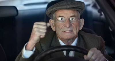 &Alpha;&pi;ό... &epsilon;&xi;&epsilon;&tau;ά&sigma;&epsilon;&iota;&sigmaf; &theta;&alpha; &pi;&epsilon;&rho;&nu;&omicron;ύ&nu; &omicron;&iota; &omicron;&delta;&eta;&gamma;&omicron;ί ά&nu;&omega; &tau;&omega;&nu; 74 &epsilon;&tau;ώ&nu;