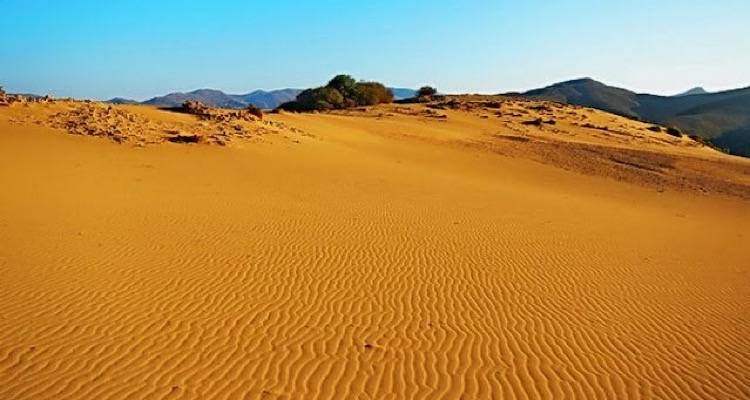 Κι όμως, έχει και ελληνικό νησί τη… Σαχάρα του | Πώς θα πάτε απευθείας από Θεσσαλονίκη