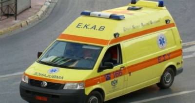 &Sigma;&tau;&omicron; &nu;&omicron;&sigma;&omicron;&kappa;&omicron;&mu;&epsilon;ί&omicron; &Lambda;ή&mu;&nu;&omicron;&upsilon; &gamma;&upsilon;&nu;&alpha;ί&kappa;&alpha; &pi;&rho;ό&sigma;&phi;&upsilon;&gamma;&alpha;&sigmaf; &mu;&epsilon; &lambda;&iota;&pi;&omicron;&theta;&upsilon;&mu;&iota;&kappa;ό &epsilon;&pi;&epsilon;&iota;&sigma;ό&delta;&iota;&omicron;