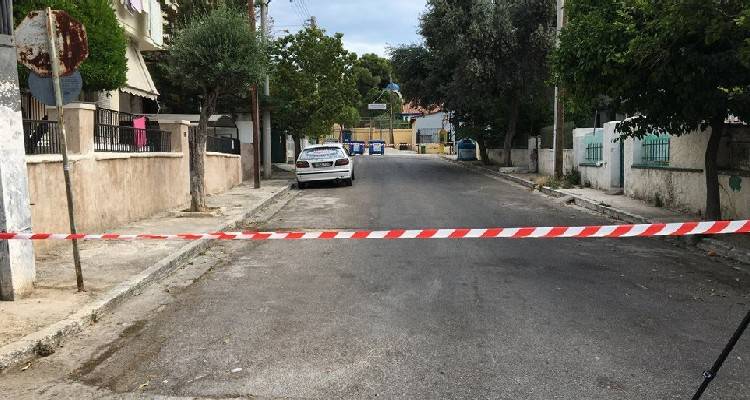 Αγία Βαρβάρα: Νεκρή 64χρονη γυναίκα | Εγκληματική ενέργεια «βλέπουν» οι Αρχές