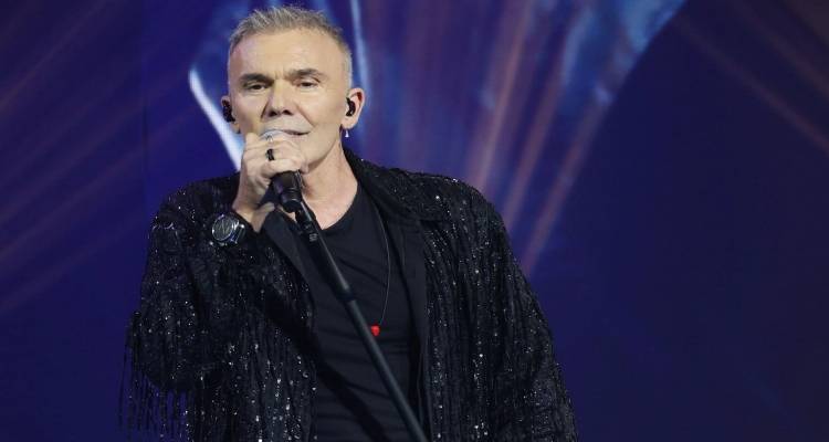 &Sigma;&tau;έ&lambda;&iota;&omicron;&sigmaf; &Rho;ό&kappa;&kappa;&omicron;&sigmaf;: &Tau;&alpha; &gamma;&epsilon;&nu;έ&theta;&lambda;&iota;&alpha;, &tau;&alpha; &laquo;&sigma;&mu;&alpha;&rho;ά&gamma;&delta;&iota;&alpha; &amp; &rho;&omicron;&upsilon;&mu;&pi;ί&nu;&iota;&alpha;&raquo; &tau;&eta;&sigmaf; &zeta;&omega;ή&sigmaf; &tau;&omicron;&upsilon; &amp; &eta; &nu;έ&alpha; &kappa;&alpha;&theta;&eta;&mu;&epsilon;&rho;&iota;&nu;ό&tau;&eta;&tau;&alpha; &sigma;&tau;&eta; &Lambda;ή&mu;&nu;&omicron;