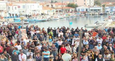 &Sigma;&omega;&mu;&alpha;&tau;&epsilon;ί&alpha; &Lambda;ή&mu;&nu;&omicron;&upsilon;: &laquo;Ό&lambda;&omicron;&iota; &sigma;&tau;&omicron;&nu; &alpha;&gamma;ώ&nu;&alpha;. &Theta;&alpha; &nu;&iota;&kappa;ή&sigma;&omicron;&upsilon;&mu;&epsilon;!&raquo;
