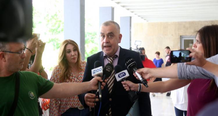 &Upsilon;&pi;ό&theta;&epsilon;&sigma;&eta; &Mu;&alpha;&rho;&kappa;έ&lambda;&lambda;&alpha;&sigmaf;: &laquo;&Alpha;&nu; &pi;ί&sigma;&omega; &alpha;&pi;ό &tau;&eta;&nu; 33&chi;&rho;&omicron;&nu;&eta; &kappa;&rho;ύ&beta;&epsilon;&tau;&alpha;&iota; &kappa;ύ&kappa;&lambda;&omega;&mu;&alpha; &pi;&omicron;&rho;&nu;&omicron;&gamma;&rho;&alpha;&phi;ί&alpha;&sigmaf;, &theta;&alpha; &pi;&alpha;&rho;&alpha;&iota;&tau;&eta;&theta;ώ&raquo;, &lambda;έ&epsilon;&iota; &omicron; &delta;&iota;&kappa;&eta;&gamma;ό&rho;&omicron;&sigmaf; &tau;&eta;&sigmaf;