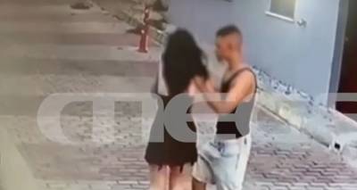 &Chi;&alpha;&lambda;&kappa;ί&delta;&alpha;: &laquo;Έ&beta;&gamma;&alpha;&zeta;&alpha; &alpha;ί&mu;&alpha; &alpha;&pi;ό &tau;&omicron; &sigma;&tau;ό&mu;&alpha; &kappa;&alpha;&iota; &sigma;&upsilon;&nu;έ&chi;&iota;&zeta;&epsilon; &nu;&alpha; &mu;&epsilon; &chi;&tau;&upsilon;&pi;ά&raquo; -&Sigma;&omicron;&kappa;ά&rho;&epsilon;&iota; &eta; 19&chi;&rho;&omicron;&nu;&eta; &pi;&omicron;&upsilon; &xi;&upsilon;&lambda;&omicron;&kappa;&omicron;&pi;ή&theta;&eta;&kappa;&epsilon; &alpha;&pi;ό &tau;&omicron;&nu; &pi;&rho;ώ&eta;&nu; &tau;&eta;&sigmaf;