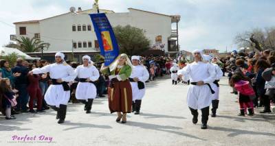 &Omicron; &Sigma;ύ&lambda;&lambda;&omicron;&gamma;&omicron;&sigmaf; &Alpha;&nu;&delta;&rho;&omega;&nu;ί&omicron;&upsilon; &laquo;&tau;&alpha;&xi;&iota;&delta;&epsilon;ύ&epsilon;&iota;&raquo; &tau;&eta; &Lambda;ή&mu;&nu;&omicron; &sigma;&tau;&eta;&nu; &Kappa;&alpha;&rho;&delta;ί&tau;&sigma;&alpha;