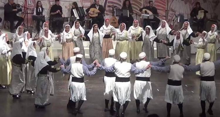 «Τα Τσ’μανδριγιανά κορίτσια» στο 24ο Φολκλορικό Φεστιβάλ Κέρκυρας (vídeo)