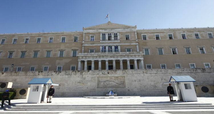 &Tau;&omicron; &Sigma;ά&beta;&beta;&alpha;&tau;&omicron; &sigma;&upsilon;&gamma;&kappa;&alpha;&lambda;&epsilon;ί&tau;&alpha;&iota; &eta; &nu;έ&alpha; &Beta;&omicron;&upsilon;&lambda;ή
