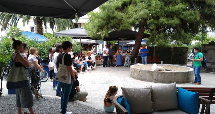 24&omega;&rho;&eta; &alpha;&pi;&epsilon;&rho;&gamma;ί&alpha; &sigma;&tau;&omicron; &Delta;&eta;&mu;ό&sigma;&iota;&omicron; &tau;&eta;&nu; &Pi;έ&mu;&pi;&tau;&eta; 28 &Alpha;&upsilon;&gamma;&omicron;ύ&sigma;&tau;&omicron;&upsilon; | &Kappa;&iota;&nu;&eta;&tau;&omicron;&pi;&omicron;ί&eta;&sigma;&eta; &sigma;&tau;&eta; &Mu;ύ&rho;&iota;&nu;&alpha; &alpha;&pi;ό &sigma;&omega;&mu;&alpha;&tau;&epsilon;ί&alpha; &tau;&eta;&sigmaf; &Lambda;ή&mu;&nu;&omicron;&upsilon;