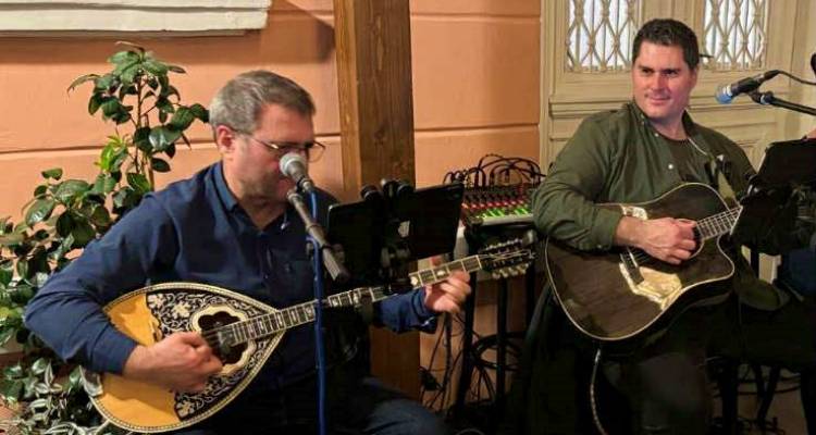 Η Λήμνος στο Φεστιβάλ Soleil | Γιώργος και Δημήτρης Μαυράκης τίμησαν την ελληνική μουσική στη Σωζόπολη