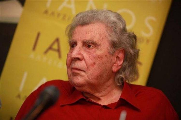 &Sigma;&tau;&omicron; &nu;&omicron;&sigma;&omicron;&kappa;&omicron;&mu;&epsilon;ί&omicron; &omicron; &Mu;ί&kappa;&eta;&sigmaf; &Theta;&epsilon;&omicron;&delta;&omega;&rho;ά&kappa;&eta;&sigmaf;