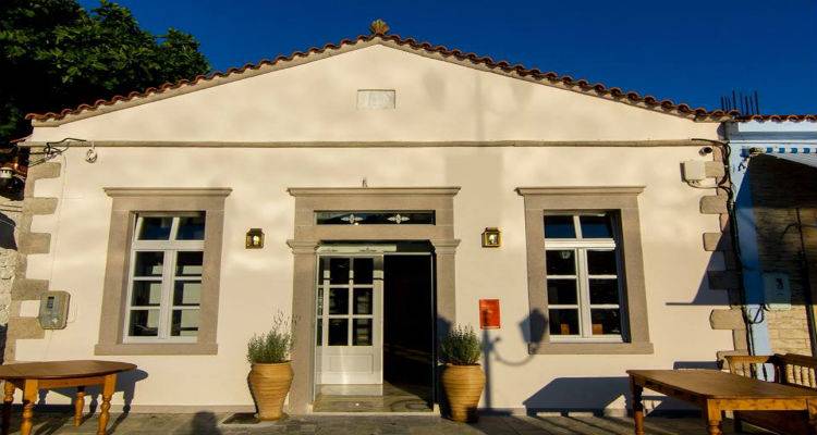 «Το κρασί και τα μυστικά του»: Βραδιά γευσιγνωσίας κρασιού στο χώρο τέχνης Αποθήκη