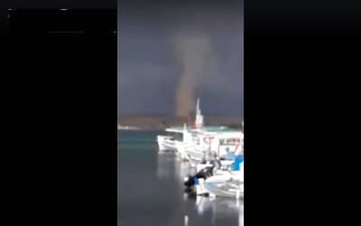 &Alpha;&nu;&epsilon;&mu;&omicron;&sigma;&tau;&rho;ό&beta;&iota;&lambda;&omicron;&sigmaf; &epsilon;&chi;&theta;έ&sigmaf; &sigma;&tau;&omicron;&nu; &Kappa;ό&tau;&sigma;&iota;&nu;&alpha; &tau;&eta;&sigmaf; &Lambda;ή&mu;&nu;&omicron;&upsilon; (video)