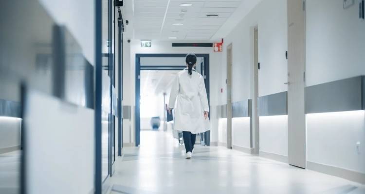 Έκρηξη στο νεκροτομείο του νοσοκομείου Σερρών | Δύο τραυματίες