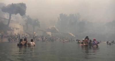 &Phi;&omega;&tau;&iota;ά &sigma;&tau;&omicron; &Mu;ά&tau;&iota;: &Gamma;&iota;&alpha;&tau;ί &omicron; &epsilon;&iota;&sigma;&alpha;&gamma;&gamma;&epsilon;&lambda;έ&alpha;&sigmaf; &pi;&alpha;&rho;&alpha;&pi;έ&mu;&pi;&epsilon;&iota; &tau;&omicron;&upsilon;&sigmaf; 27 -&Tau;&alpha; &epsilon;&gamma;&kappa;&lambda;&eta;&mu;&alpha;&tau;&iota;&kappa;ά &lambda;ά&theta;&eta; &pi;&omicron;&upsilon; &omicron;&delta;ή&gamma;&eta;&sigma;&alpha;&nu; &sigma;&tau;&eta;&nu; &tau;&rho;&alpha;&gamma;&omega;&delta;ί&alpha; &mu;&epsilon; 102 &nu;&epsilon;&kappa;&rho;&omicron;ύ&sigmaf;