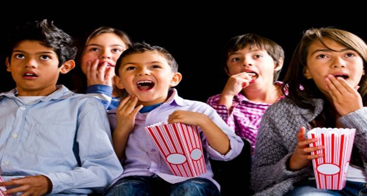 Χριστουγεννιάτικη κινηματογραφική βραδιά από το Νηπιαγωγείο Πλατέος