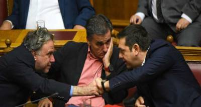 &Tau;&omicron; &Mu;&alpha;&xi;ί&mu;&omicron;&upsilon; &pi;&rho;&omicron;&chi;&omega;&rho;ά... &alpha;&sigma;&theta;&mu;&alpha;ί&nu;&omicron;&nu;&tau;&alpha;&sigmaf; &gamma;&iota;&alpha; &nu;&alpha; &kappa;&lambda;&epsilon;ί&sigma;&epsilon;&iota; &eta; &alpha;&xi;&iota;&omicron;&lambda;ό&gamma;&eta;&sigma;&eta; | &Tau;&iota; &phi;&omicron;&beta;&omicron;ύ&nu;&tau;&alpha;&iota;