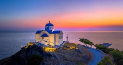 &Eta; &Lambda;ή&mu;&nu;&omicron;&sigmaf; &sigma;&tau;&eta; &lambda;ί&sigma;&tau;&alpha; &tau;&omega;&nu; 13 &nu;&eta;&sigma;&iota;ώ&nu; "&delta;&iota;&alpha;&mu;ά&nu;&tau;&iota;&alpha;"  &pi;&omicron;&upsilon; &omicron;&iota; &Iota;&tau;&alpha;&lambda;&omicron;ί &pi;&rho;&omicron;&tau;&epsilon;ί&nu;&omicron;&upsilon;&nu; &gamma;&iota;&alpha; &delta;&iota;&alpha;&kappa;&omicron;&pi;έ&sigmaf;