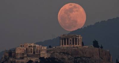 &Pi;&alpha;&nu;&sigma;έ&lambda;&eta;&nu;&omicron;&sigmaf;: Έ&rho;&chi;&epsilon;&tau;&alpha;&iota; &tau;&omicron; &laquo;&phi;&epsilon;&gamma;&gamma;ά&rho;&iota; &tau;&omicron;&upsilon; &kappa;&alpha;&lambda;&alpha;&mu;&pi;&omicron;&kappa;&iota;&omicron;ύ&raquo;