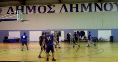 &Tau;&omicron;&upsilon;&rho;&nu;&omicron;&upsilon;ά &mu;&pi;ά&sigma;&kappa;&epsilon;&tau; &sigma;&tau;&eta; &Lambda;ή&mu;&nu;&omicron;: &Tau;&alpha; &mu;έ&chi;&rho;&iota; &sigma;&tau;&iota;&gamma;&mu;ή&sigmaf; &alpha;&pi;&omicron;&tau;&epsilon;&lambda;έ&sigma;&mu;&alpha;&tau;&alpha;