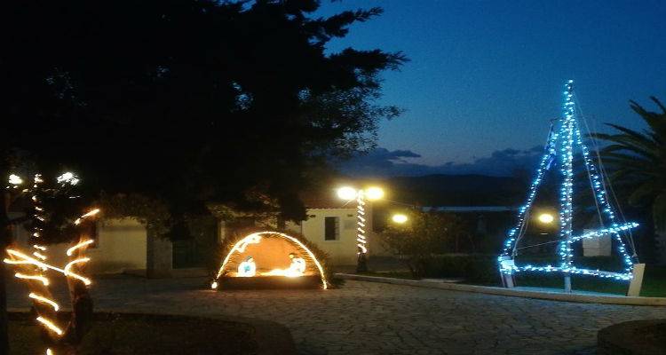 &Kappa;ί&nu;&eta;&sigma;&eta; &alpha;&gamma;ά&pi;&eta;&sigmaf; &sigma;&tau;&eta; &Nu;. &Kappa;&omicron;ύ&tau;&alpha;&lambda;&eta; | &Sigma;&upsilon;&lambda;&lambda;&omicron;&gamma;ή &tau;&rho;&omicron;&phi;ί&mu;&omega;&nu; &kappa;&alpha;&iota; &phi;&alpha;&rho;&mu;ά&kappa;&omega;&nu; &sigma;&tau;&eta;&nu; &pi;&lambda;&alpha;&tau;&epsilon;ί&alpha; &tau;&omicron;&upsilon; &chi;&omega;&rho;&iota;&omicron;ύ